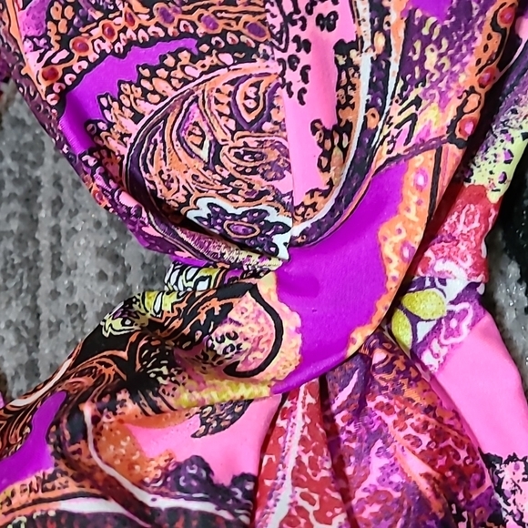 Vintage Victoria Secret Bikini Swim Top - Picture 4 of 12